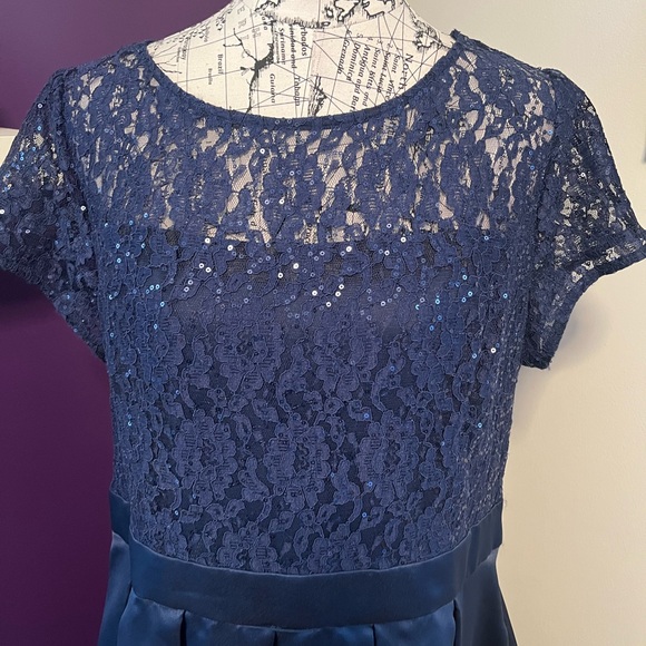 SLNY Plus Sized Tea Length Gown - Picture 2 of 10